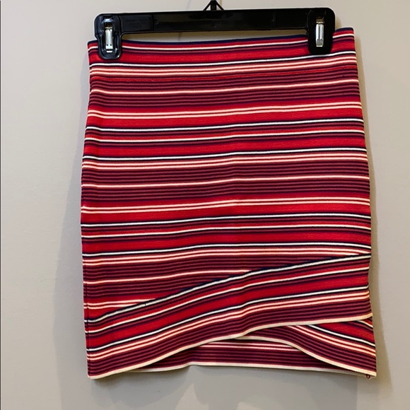 BCBG MAXAZRIA pencil bodycon front wrap mini skirt - Picture 2 of 7